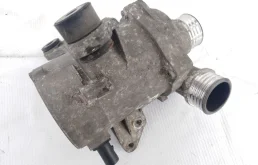 Насос охлаждающей жидкости ДВС(Помпа) для BMW 3er на фотографиях