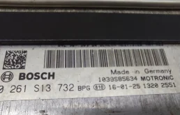 Блок управления двигателем для Volkswagen Polo 2023 года на фотографиях