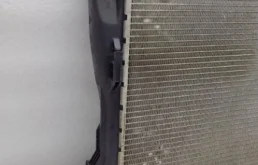Радиатор охлаждения ДВС для BMW 3er 2007 года на фотографиях