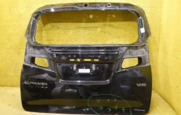 Дверь багажника для Toyota Alphard 2021 года на фотографиях