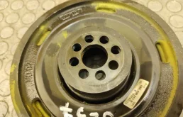 Шкив коленвала для Porsche Cayenne 2014 года на фотографиях