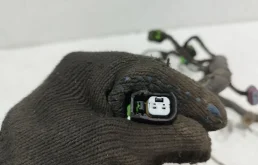 Проводка моторного отсека для Chevrolet Cruze на фотографиях