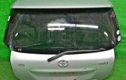 Крышка багажника для Toyota Corolla на фотографиях