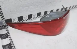 Фонарь внешний левый для Hyundai Solaris 2015 года на фотографиях