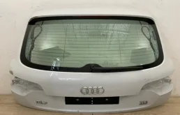Крышка багажника для Audi Q7 на фотографиях