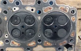 ГБЦ для Nissan Navara 2005 года на фотографиях