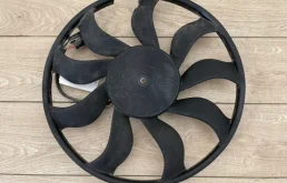 Вентилятор радиатора охлаждения ДВС для Volkswagen Touareg II (7P5) 2010-2014