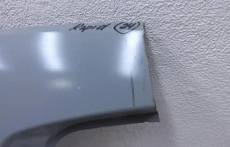 Заднее правое крыло для Skoda Rapid 2012 года на фотографиях