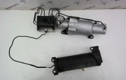 Блок клапанов пневмоподвески для Lexus LX на фотографиях