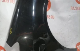 Крылья для Volkswagen Touran 2008 года на фотографиях