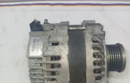 Генератор для Mazda CX 5 на фотографиях