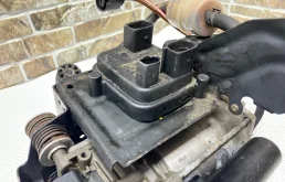 Компрессор пневмоподвески задний для Audi Q7 на фотографиях