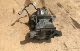 Редуктор переднего моста для Kia Sorento 2009 года на фотографиях