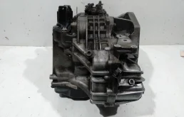 Блок управления двигателем для Volkswagen Polo 1999 года на фотографиях