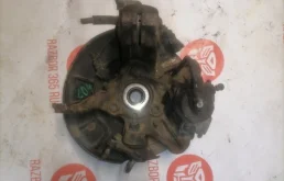 Кулак поворотный левый для Volkswagen Jetta на фотографиях