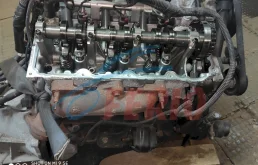 Двигатель для Jeep Liberty 2005 года на фотографиях