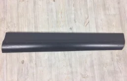 Молдинг двери передний правый для Audi Q7 2010 года на фотографиях