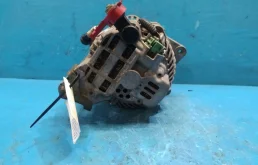 Генератор для Subaru Forester 2009 года на фотографиях