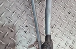 Трапеция стеклоочистителей для Renault Logan 2015 года на фотографиях