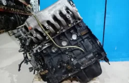 Двигатель без навесного для Mitsubishi Pajero 2003 года на фотографиях