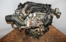 Двигатель для Nissan X-Trail 2010 года на фотографиях