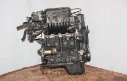 Двигатель без навесного для Hyundai Lantra на фотографиях