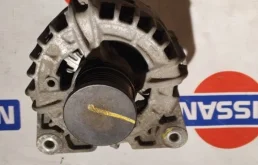 Генератор для Nissan X-Trail 2021 года на фотографиях