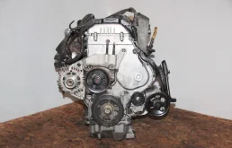 Двигатель без навесного для Hyundai Matrix 2006 года на фотографиях