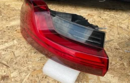 Фонарь правый для BMW X4 на фотографиях