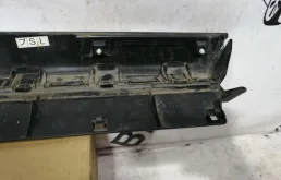 Двери для Toyota Alphard 2013 года на фотографиях