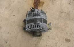 Генератор для Subaru Forester 2019 года на фотографиях