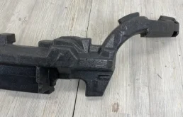 Абсорбер переднего бампера для Audi Q7 на фотографиях