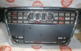 Решетка радиатора Audi A4 2011 8K2