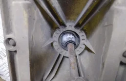 Кулиса МКПП для Renault Logan 2009 года на фотографиях