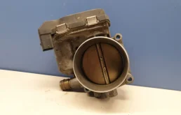 Дроссельная заслонка для BMW X5 на фотографиях