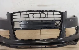 Бампер для Audi Q7 2006 года на фотографиях