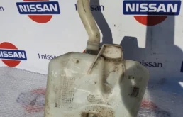 Бачок стеклоомывателя задний для Nissan Almera Classic на фотографиях