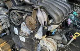 Двигатель для Volvo C30 2008 года на фотографиях