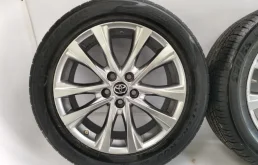 Диск колесный литой для Toyota RAV4 на фотографиях