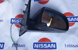 Стекла и зеркала для Nissan Note 2011 года на фотографиях