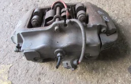 Суппорт задний левый для Audi Q7 на фотографиях