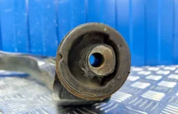 Рычаг передний левый нижний для Audi Q7 на фотографиях