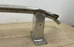 Усилитель бампера передний верхний для Audi Q7 на фотографиях