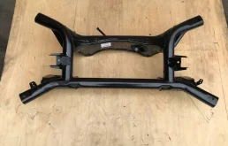 Задняя балка для Mitsubishi ASX 2010 года на фотографиях