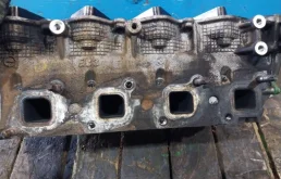 ГБЦ для Nissan Navara 2005 года на фотографиях