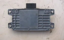 Блок управления двигателем для Nissan X-Trail на фотографиях