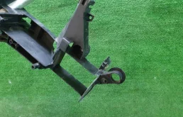 Усилитель переднего бампера для Mercedes-Benz CLA class 2018 года на фотографиях