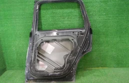 Дверь задняя правая для Volvo XC90 2023 года на фотографиях