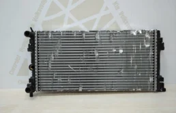 Радиатор охлаждения ДВС для Skoda Rapid 2019 года на фотографиях