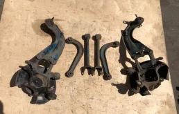 Кулак задний правый для Mazda CX 5 2015 года на фотографиях